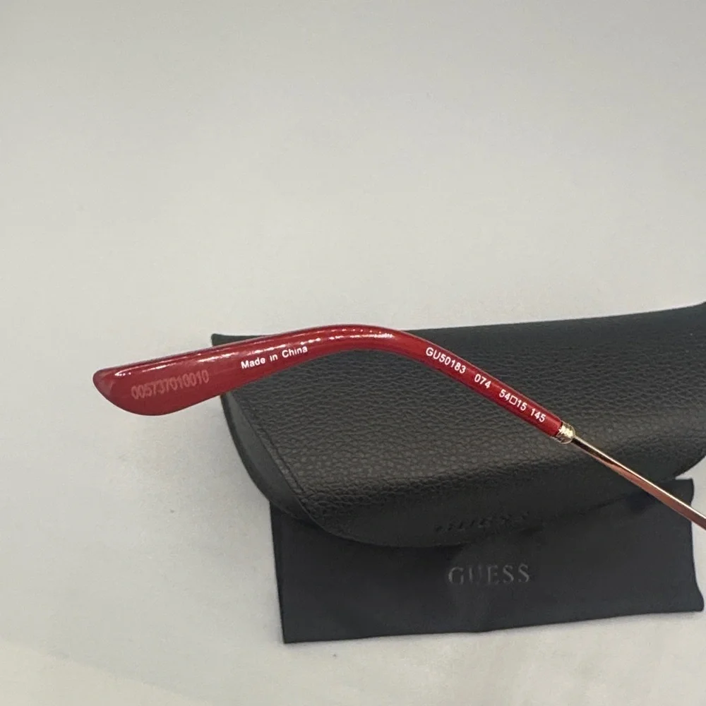 GUESS GU3018 D74 Women’s Cat‑Eye Optical Frames – Red Ombre – NEW with Case